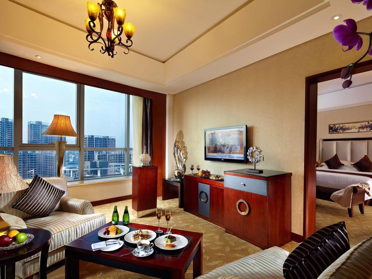 Jurong Yukun New Century Hotel Jiangsu Zimmer foto